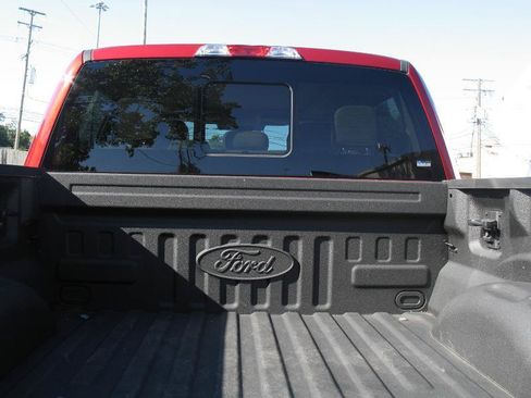Used 2019 Ford F150 Lariat AWD/4WD image 11