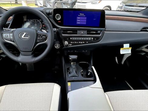 New 2025 Lexus ES 350 w/ Premium Package image 8