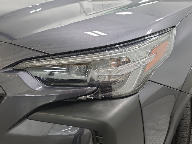 Used 2023 Subaru Outback Premium AWD/4WD image 28