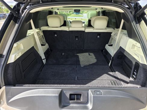 Certified 2024 Land Rover Range Rover Long Wheelbase Autobiography AWD/4WD image 19