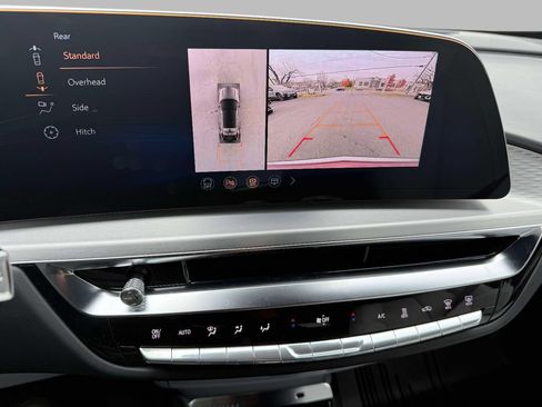 Used 2026 Cadillac Lyriq Luxury w/ LPO, Floor Liner Package AWD/4WD image 6