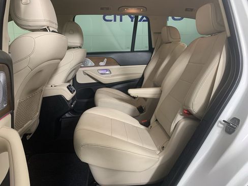 Used 2021 Mercedes-Benz GLS 450 4MATIC image 34