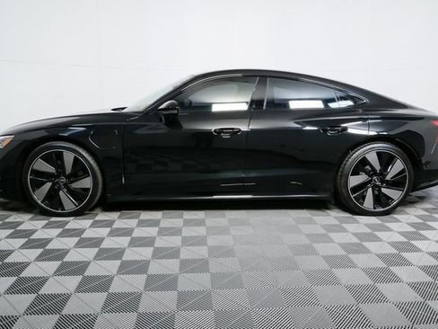 Used 2023 Audi e-tron GT Prestige image 25