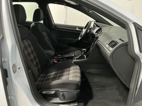 Used 2018 Volkswagen GTI S image 33