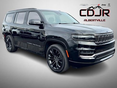 Used 2022 Jeep Grand Wagoneer Series II image 1