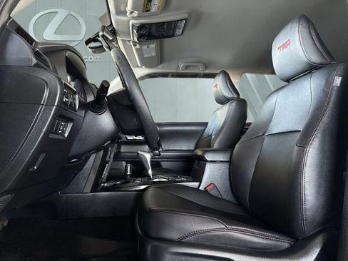 Used 2022 Toyota 4Runner TRD Off-Road Premium image 9