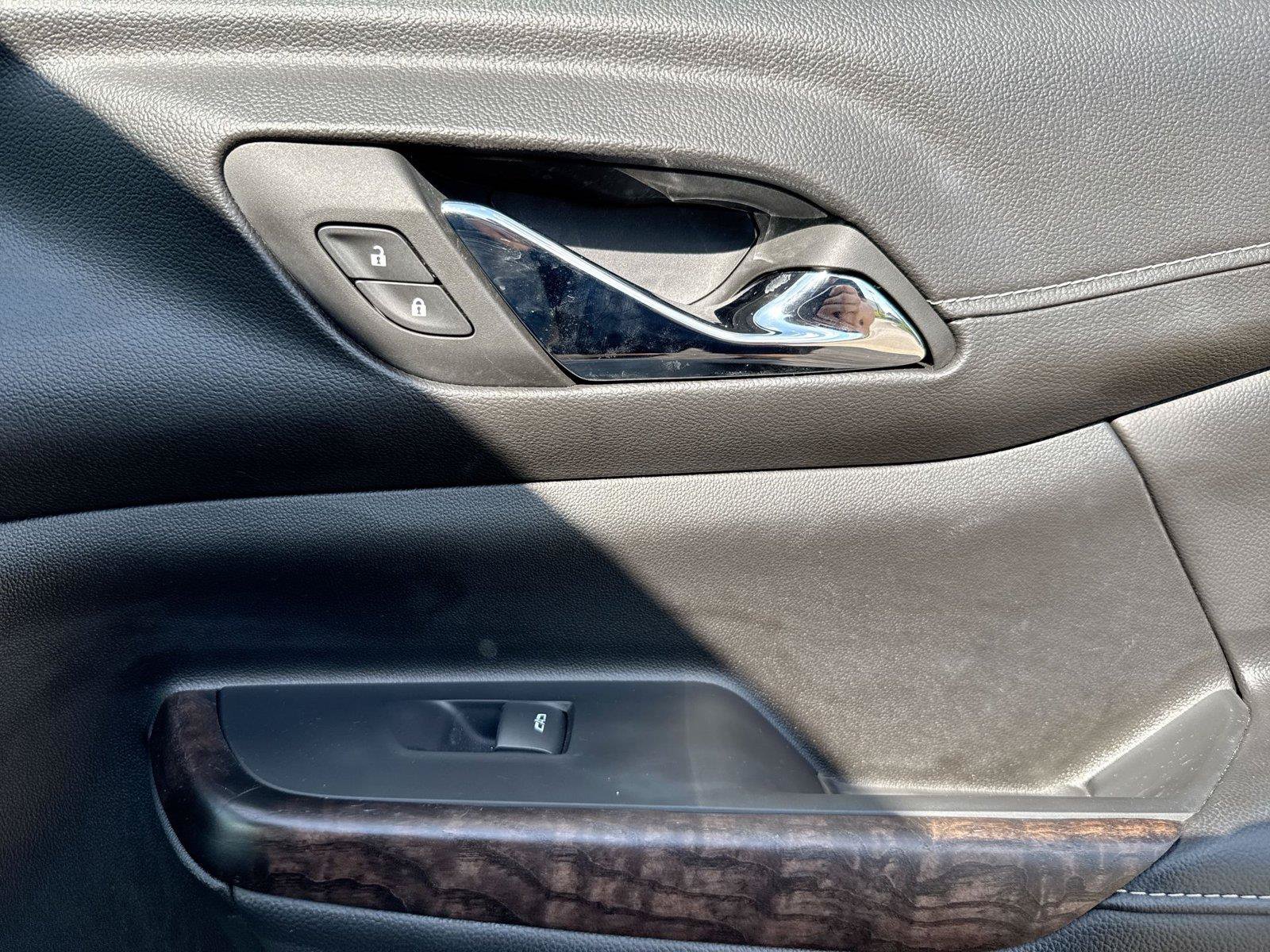 Used 2022 GMC Acadia Denali FWD image 17