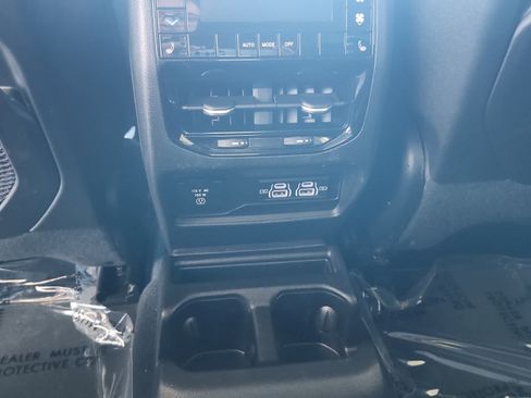 Used 2023 Jeep Grand Cherokee L Limited RWD image 27