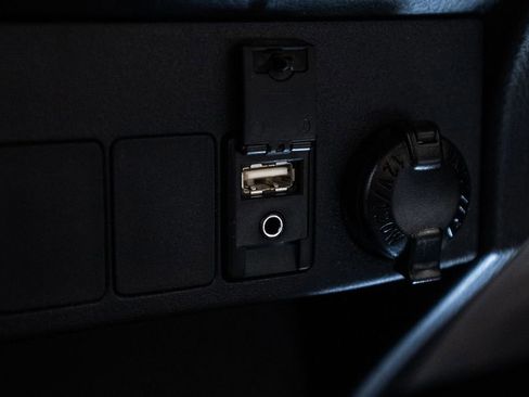 Used 2015 Toyota RAV4 XLE image 21