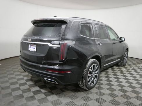 Used 2023 Cadillac XT6 Sport image 3