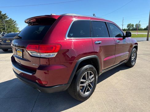 Used 2017 Jeep Grand Cherokee Limited w/ Luxury Group II AWD/4WD image 8