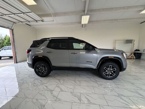 New 2026 GMC Terrain AT4 w/ Technology Package II AWD/4WD image 9