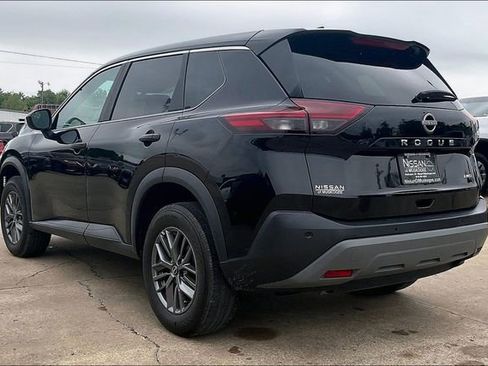 Used 2023 Nissan Rogue S AWD/4WD image 4