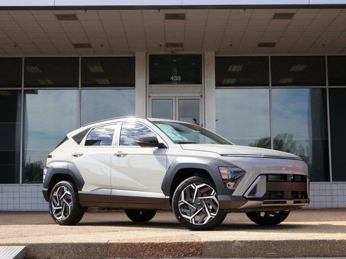 New 2026 Hyundai Kona SEL Premium image 2