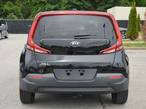 Used 2020 Kia Soul LX FWD image 5