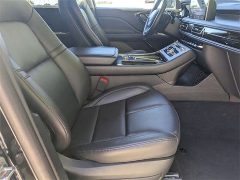 Used 2023 Lincoln Aviator 2WD image 28