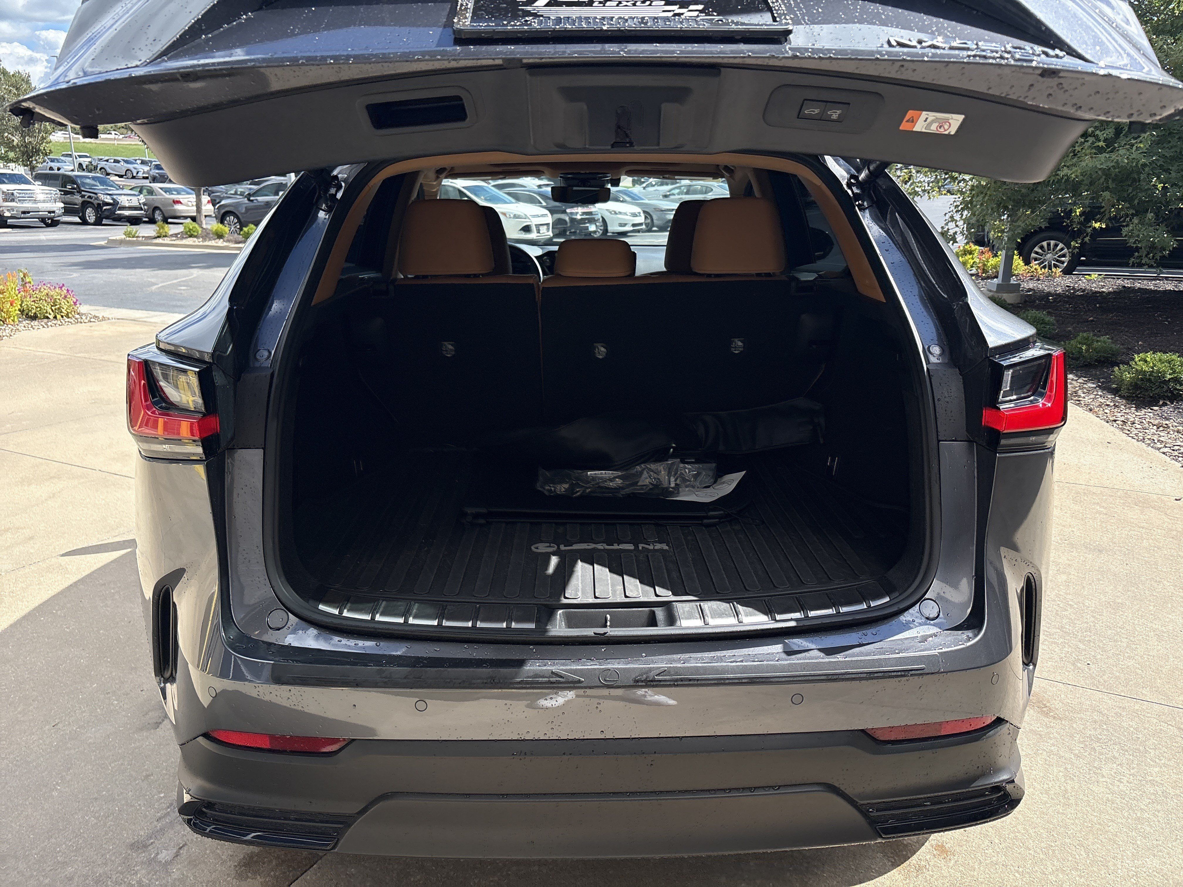 Used 2025 Lexus NX 450h+ AWD w/ Accessory Package (Z2) image 32