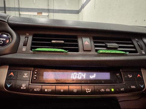 Used 2015 Lexus CT 200h image 20