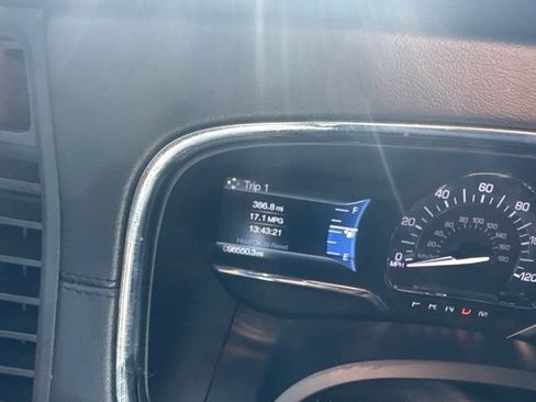 Used 2016 Lincoln Navigator Select AWD/4WD image 14
