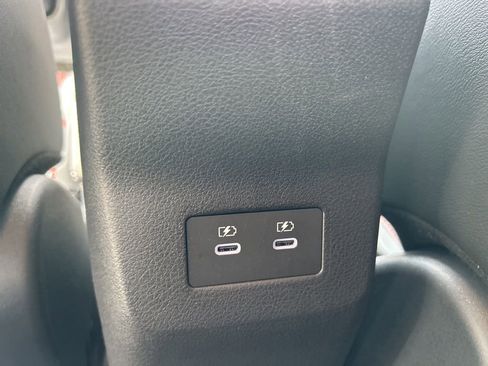 Used 2025 Nissan Kicks SR image 33