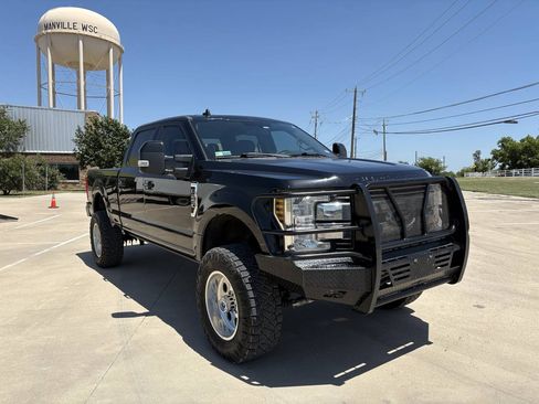 Used 2019 Ford F250 Lariat w/ Lariat Value Package AWD/4WD image 10