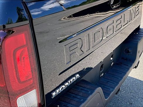 Used 2025 Honda Ridgeline Black Edition image 25