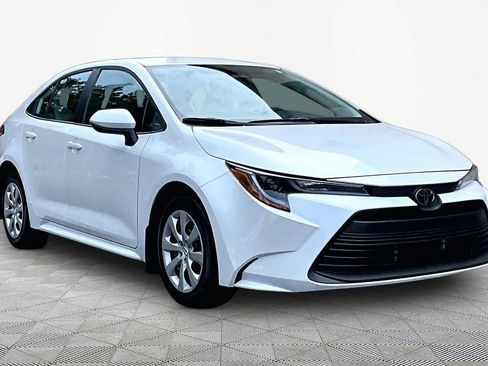 Certified 2026 Toyota Corolla LE FWD image 3