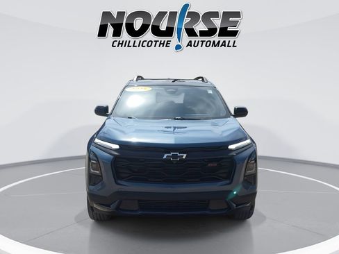 Used 2025 Chevrolet Equinox RS w/ Convenience Package III AWD/4WD image 3