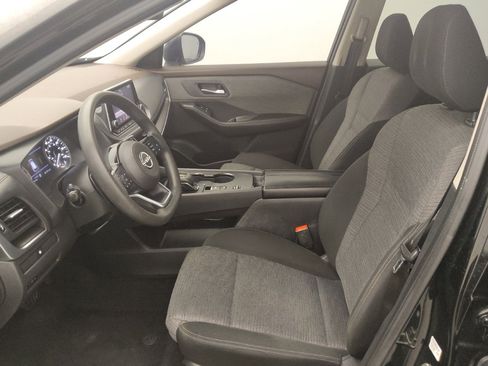 Used 2023 Nissan Rogue SV image 17