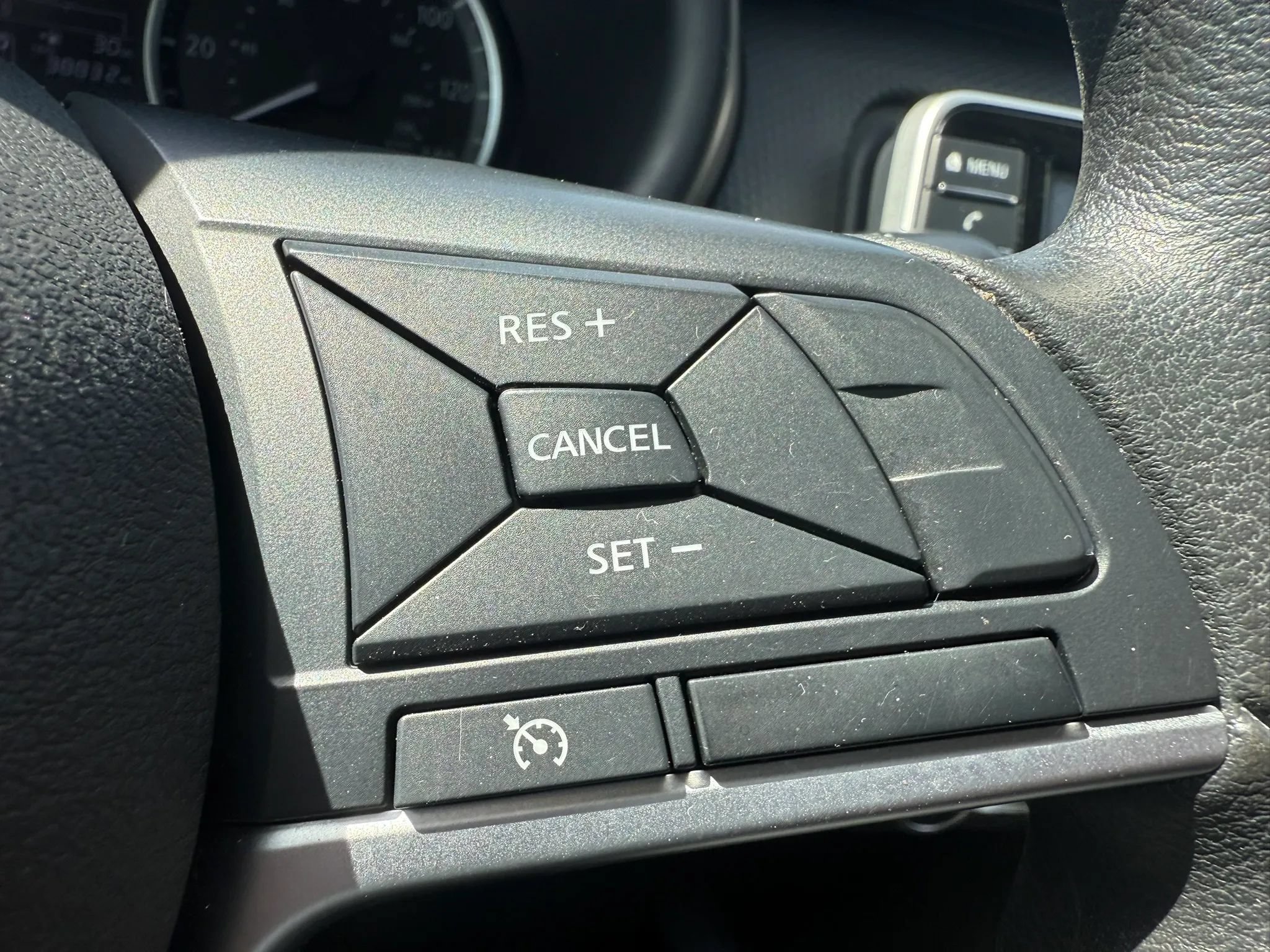 Used 2021 Nissan Kicks S FWD image 13