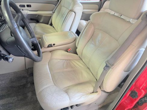Used 2002 Chevrolet Suburban LT RWD image 12