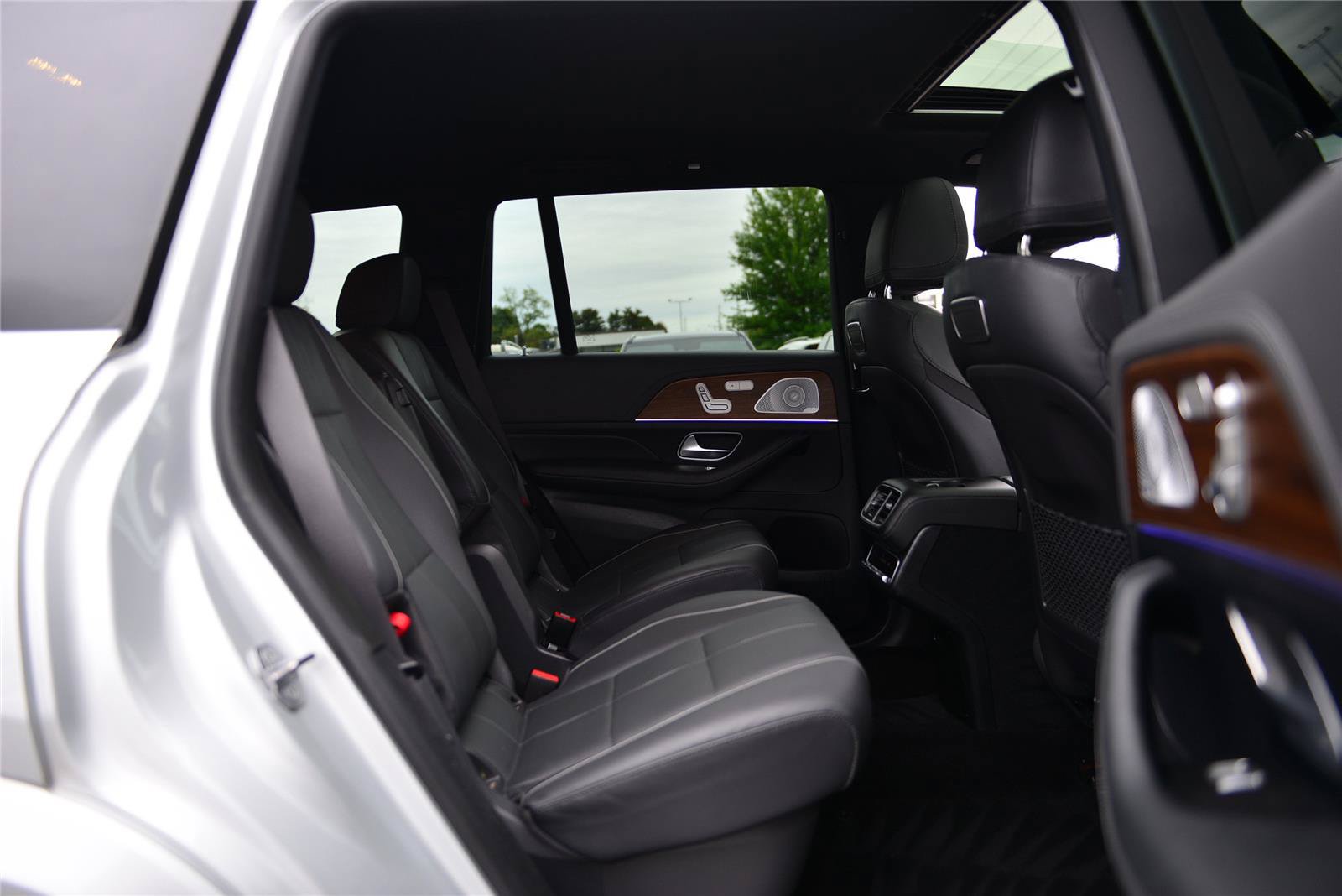Used 2020 Mercedes-Benz GLS 580 4MATIC image 17