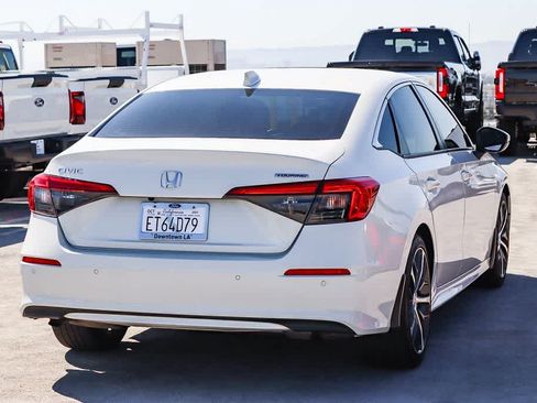 Used 2023 Honda Civic Touring image 4