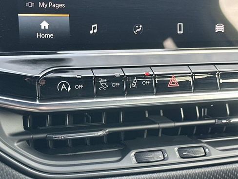 New 2026 Jeep Compass Latitude AWD/4WD image 34