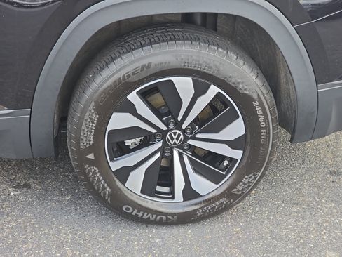 Used 2026 Volkswagen Atlas SE AWD/4WD image 35