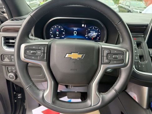 Used 2023 Chevrolet Suburban LT AWD/4WD image 10