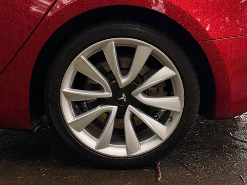 Used 2018 Tesla Model 3 Mid Range image 59