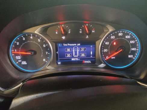 Used 2019 Chevrolet Equinox LT image 23