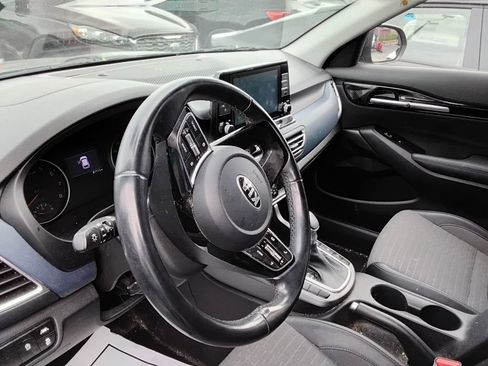 Used 2021 Kia Seltos S AWD/4WD image 7