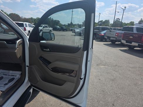 Used 2018 GMC Yukon XL SLT w/ HD Trailering Package RWD image 10