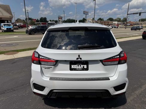 Used 2022 Mitsubishi Outlander Sport ES AWD/4WD image 4