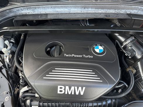 Used 2017 BMW X1 xDrive28i AWD/4WD image 12