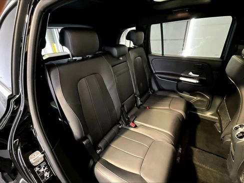 Used 2026 Mercedes-Benz GLB 250 4MATIC image 20