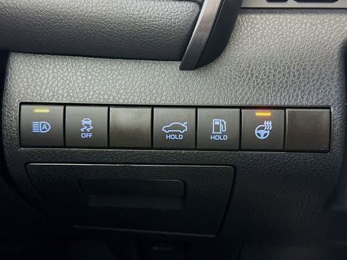 Used 2024 Toyota Camry SE FWD image 10