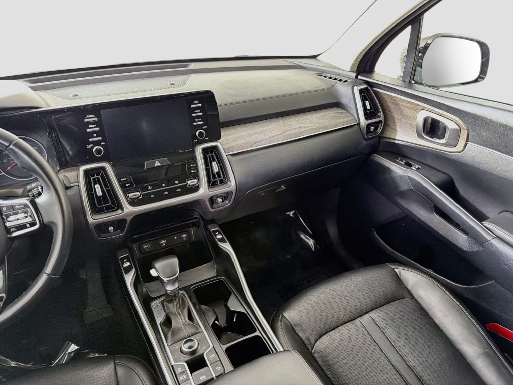 Used 2021 Kia Sorento EX AWD/4WD image 26