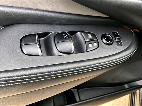 Used 2020 Nissan Murano SL image 35