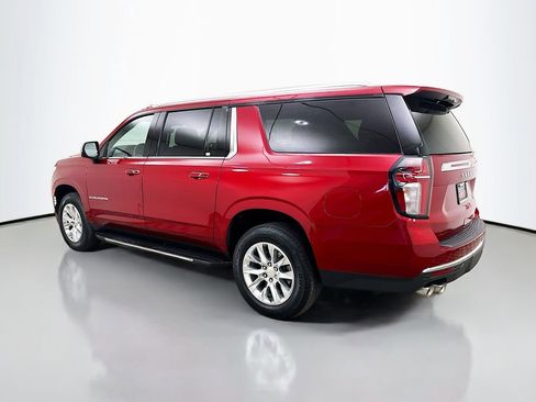 Used 2024 Chevrolet Suburban Premier AWD/4WD image 6