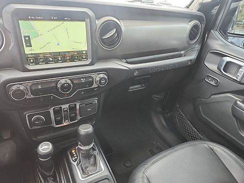 Used 2022 Jeep Wrangler Unlimited Sport AWD/4WD image 13