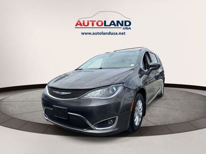 Used 2019 Chrysler Pacifica Touring-L