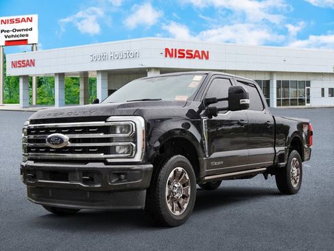 Used 2024 Ford F250 King Ranch w/ FX4 Off-Road Package AWD/4WD image 2